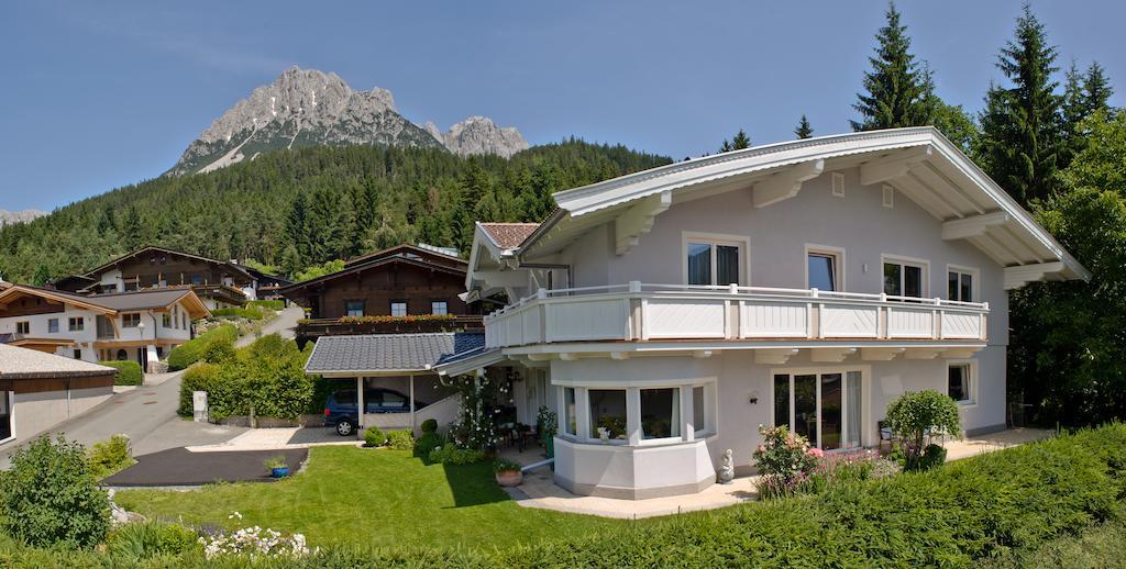 Landhaus Montana เอลล์เมา ภายนอก รูปภาพ